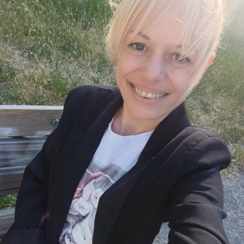 Таня Иванова