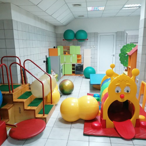 Терапевтична зала на Факултета по Науки за образованието и изкуствата Координатор доц. Бояджиева-Делева